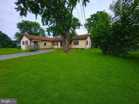 61 Wren St, Martinsburg, WV 25405