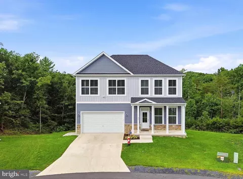 151 Thyme Way, Bunker Hill, WV 25413