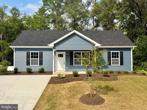 1005 Texas St, Martinsburg, WV 25401