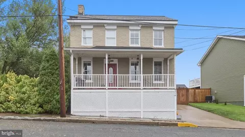214 High St S, Martinsburg, WV 25404