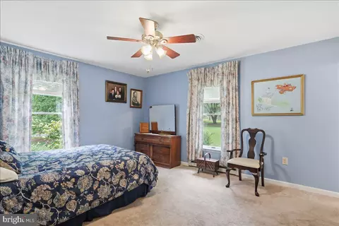 Bedroom - 125 Trammel, Falling Waters, WV 25419 photo 5 of 7