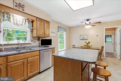 Kitchen - 125 Trammel, Falling Waters, WV 25419 photo 1 of 7