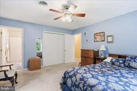 Bedroom - 125 Trammel, Falling Waters, WV 25419 photo 6 of 7