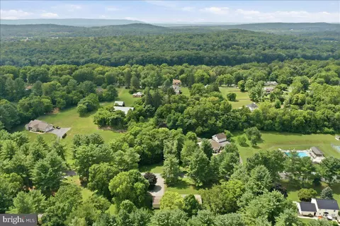 View/Area - 125 Trammel, Falling Waters, WV 25419 photo 4 of 8