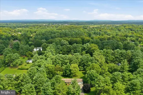 View/Area - 125 Trammel, Falling Waters, WV 25419 photo 2 of 8