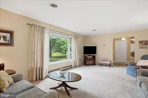 Living - 125 Trammel, Falling Waters, WV 25419 photo 1 of 2