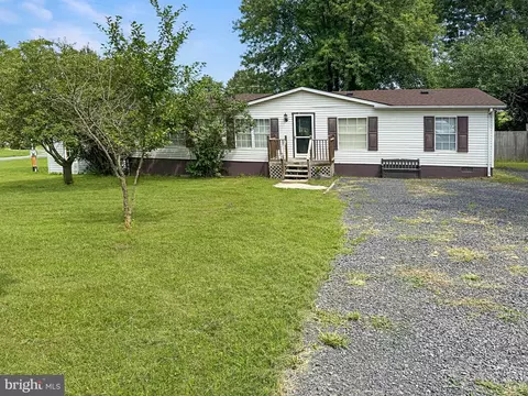 1181 Grapevine Rd, Martinsburg, WV 25405