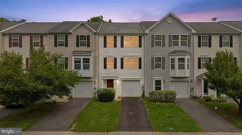 185 Scarboro Dr, Bunker Hill, WV 25413