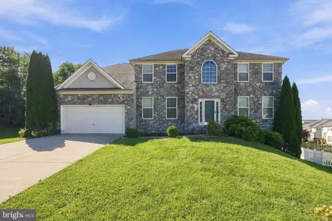 104 Carot Ct, Martinsburg, WV 25403