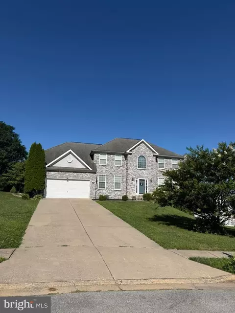 104 Carot Ct, Martinsburg, WV 25403