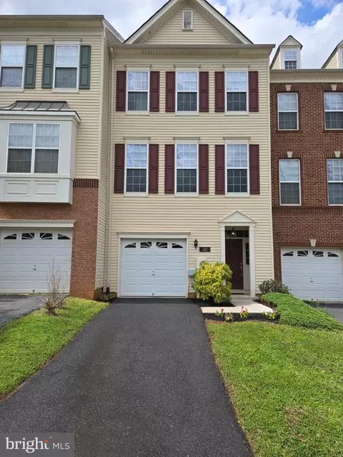 410 Klee Dr, Martinsburg, WV 25403