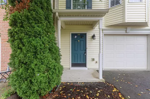 143 Teague Ln, Martinsburg, WV 25404