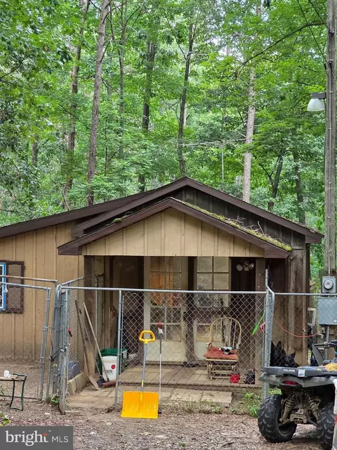 299 Getaway Rd, Hedgesville, WV 25427