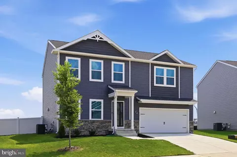111 Salute Cir, Martinsburg, WV 25405