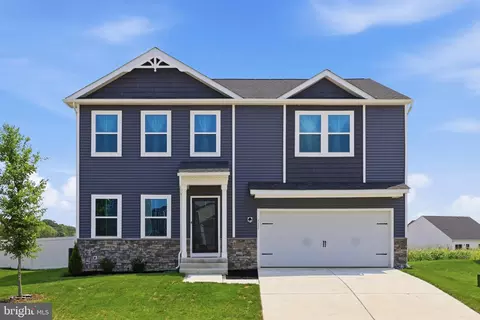 111 Salute Cir, Martinsburg, WV 25405