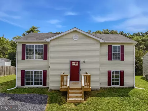 77 Eisenhower Cir, Inwood, WV 25428