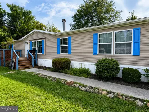 339 Vine Cir, Martinsburg, WV 25405