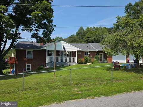 223 Stotelmyer Ln, Martinsburg, WV 25405