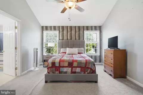 Bedroom - 249 Morningside Dr, Falling Waters, WV 25419 photo 4 of 5