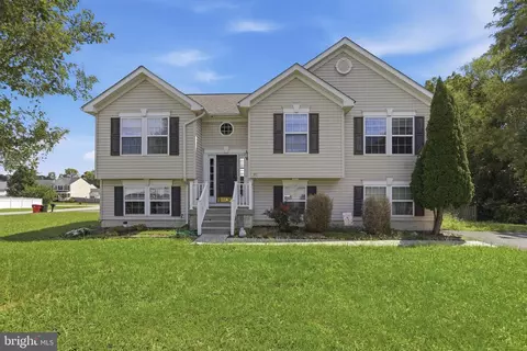 192 Amelia Dr, Hedgesville, WV 25427
