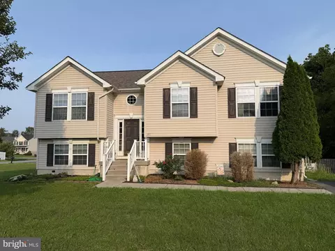 192 Amelia Dr, Hedgesville, WV 25427