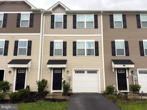 34 Snickers Ct, Martinsburg, WV 25403