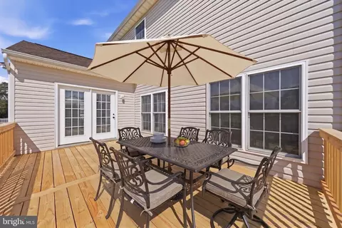 Exterior - 348 Dorchester Dr, Falling Waters, WV 25419 photo 9 of 10