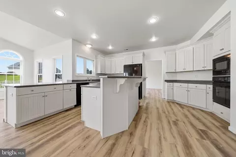 Kitchen - 348 Dorchester Dr, Falling Waters, WV 25419 photo 1 of 2