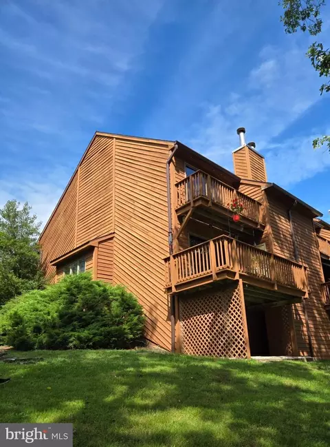 224 Tecumseh Trl, Hedgesville, WV 25427
