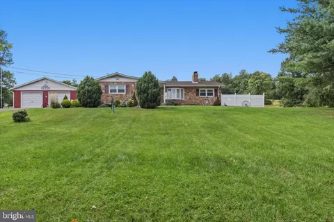 12335 Back Creek Valley Rd, Hedgesville, WV 25427