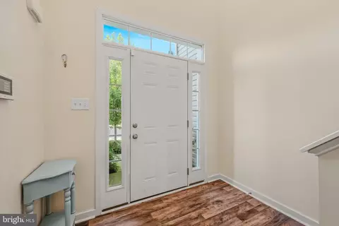 Entry Way - 34 Polygon Pl, Falling Waters, WV 25419 photo 2 of 3