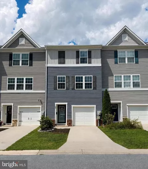 289 Magellan Dr, Martinsburg, WV 25404