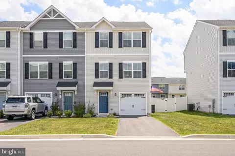 40 Shubunkin Rd, Inwood, WV 25428