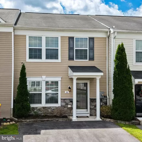 66 Fast View Dr, Martinsburg, WV 25404