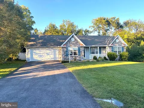118 Wren St N, Martinsburg, WV 25405