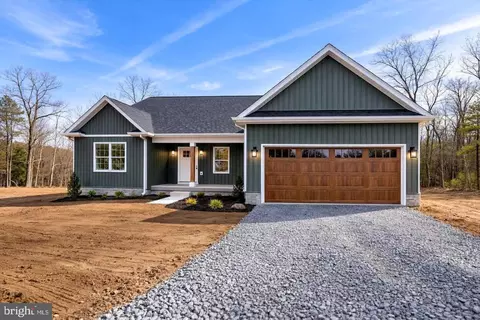 77 Shuykill Dr, Martinsburg, WV 25403