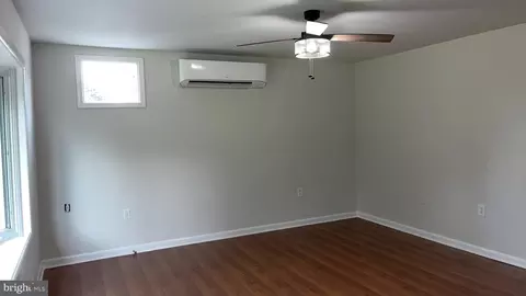 Living - 1673 Broad Ln, Falling Waters, WV 25419 photo 2 of 4