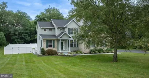 41 Plymouth Ln, Martinsburg, WV 25404