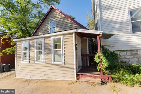 327 E Burke St, Martinsburg, WV 25404