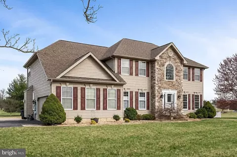 28 Hargrove Cir, Martinsburg, WV 25403