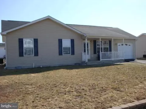 62 Bronte Ave, Inwood, WV 25428