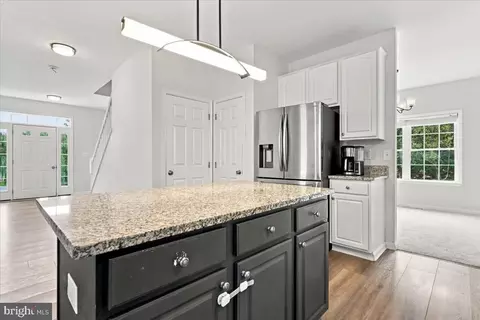 48 Lansing Ct, Falling Waters, WV 25419 photo 14