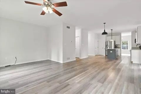 48 Lansing Ct, Falling Waters, WV 25419 photo 17