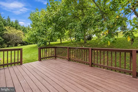 48 Lansing Ct, Falling Waters, WV 25419 photo 41