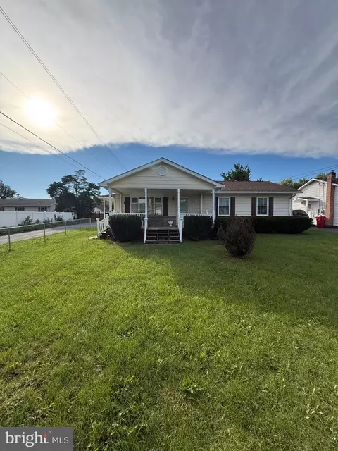360 Belview Dr, Martinsburg, WV 25404