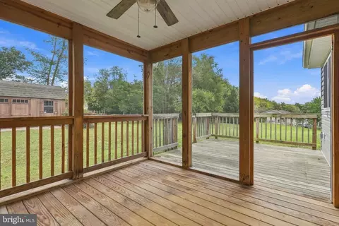 Exterior - 110 Left St, Falling Waters, WV 25419 photo 6 of 8