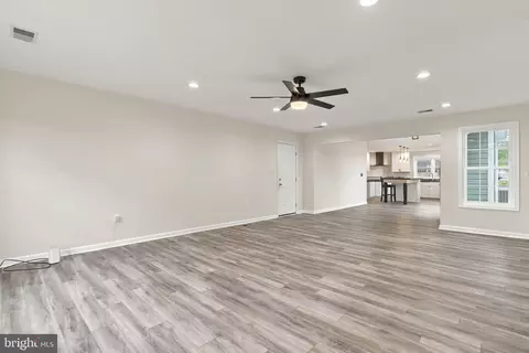 Living - 110 Left St, Falling Waters, WV 25419 photo 3 of 3
