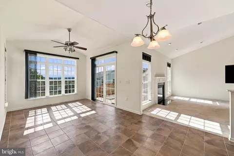 Living - 22 Patapsco Cir, Falling Waters, WV 25419 photo 5 of 5