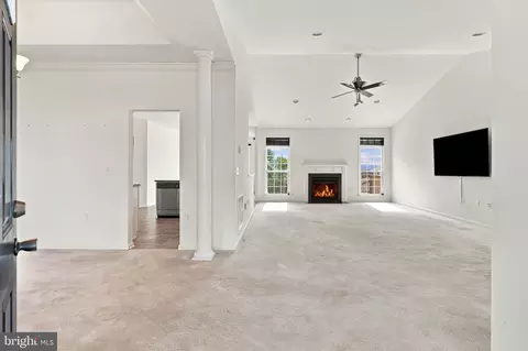 Living - 22 Patapsco Cir, Falling Waters, WV 25419 photo 2 of 5
