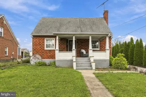 779 Rock Cliff Dr, Martinsburg, WV 25401